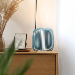 GRACE - Lampe de table en velours bleu Azul - Ø24 cm