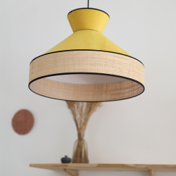 GATSBY - Suspension luminaire jaune moutarde en velours et rotin - Ø52 cm